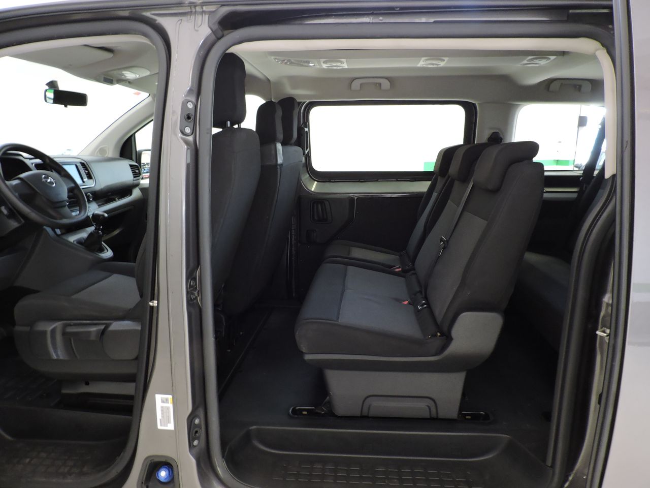 Opel Vivaro COMBI 1.5 DIESEL 88KW (120CV) M STD EXPRESS 9PLZ. - Foto 10