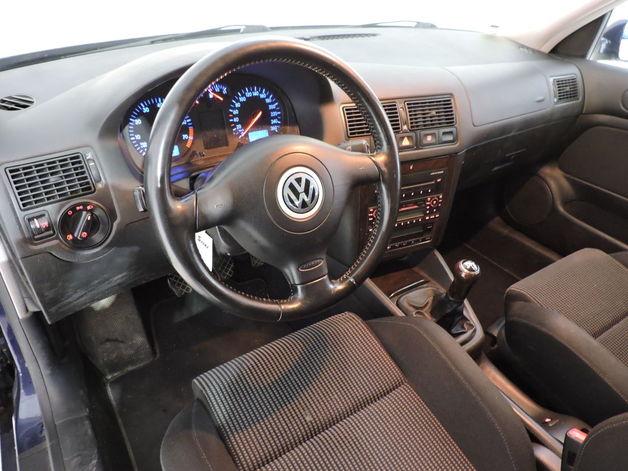 Volkswagen Golf 1.8 GTI Edicion Especial 150CV - Foto 8