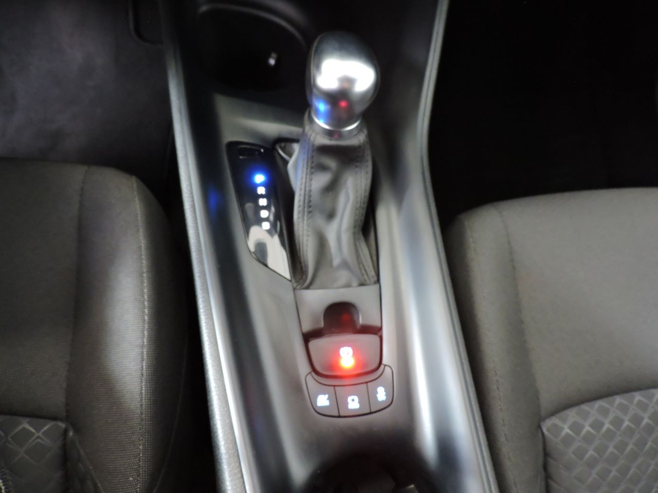 Toyota C-HR 1.8H E-CVT BUSINESS - Foto 13