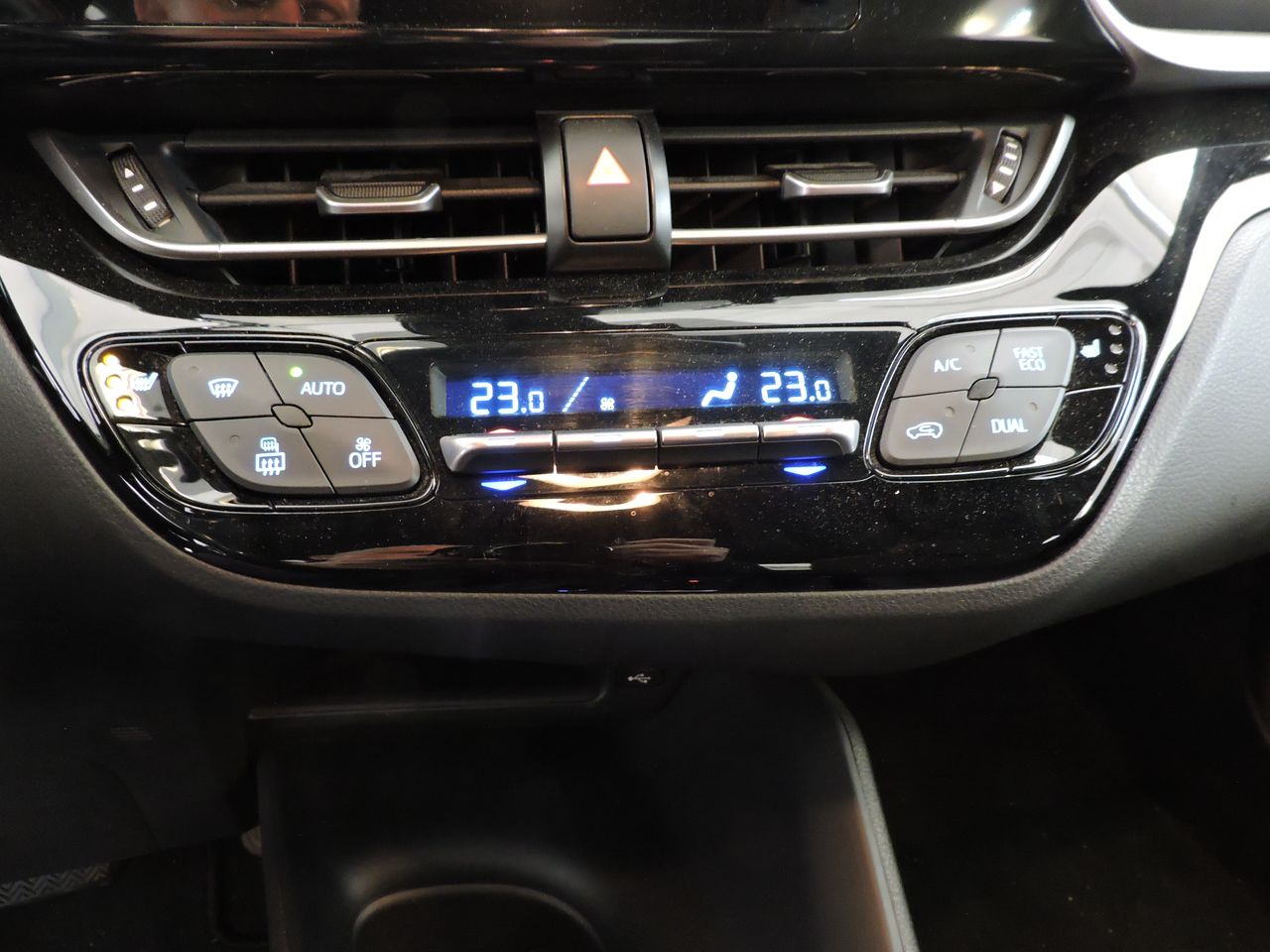 Toyota C-HR 1.8H E-CVT BUSINESS - Foto 12