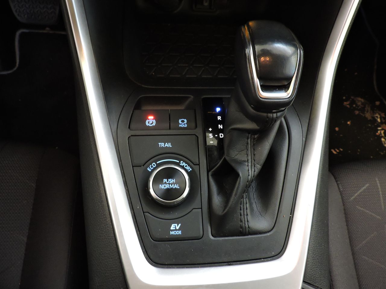 Toyota Rav4 2.5 HV 222V E-CVT BUSINESS 4WD - Foto 12