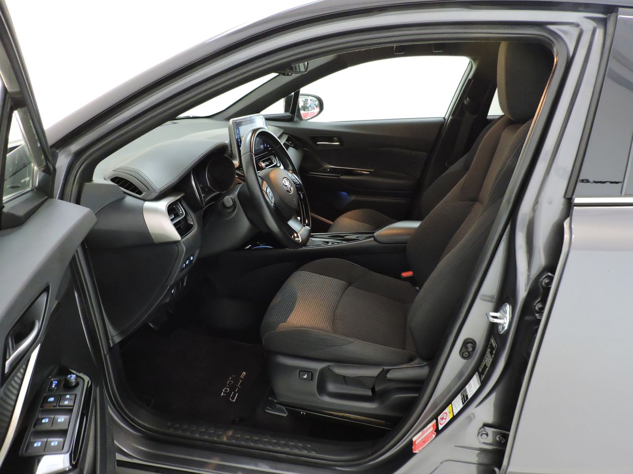 Toyota C-HR 1.8 HYBRID 122 GRAPHIC - Foto 13