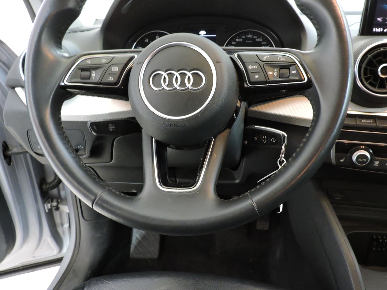 Audi Q2 30 TFSI 115cv 5p - Foto 9