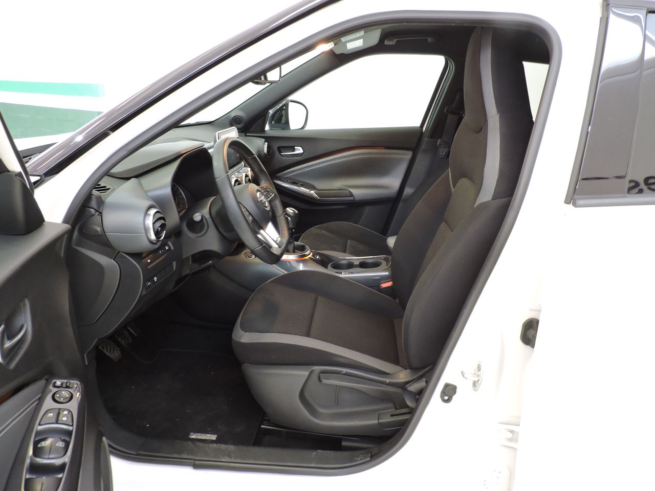 Nissan Juke 1.0 DIG-T 117 N-CONNECTA MT - Foto 9