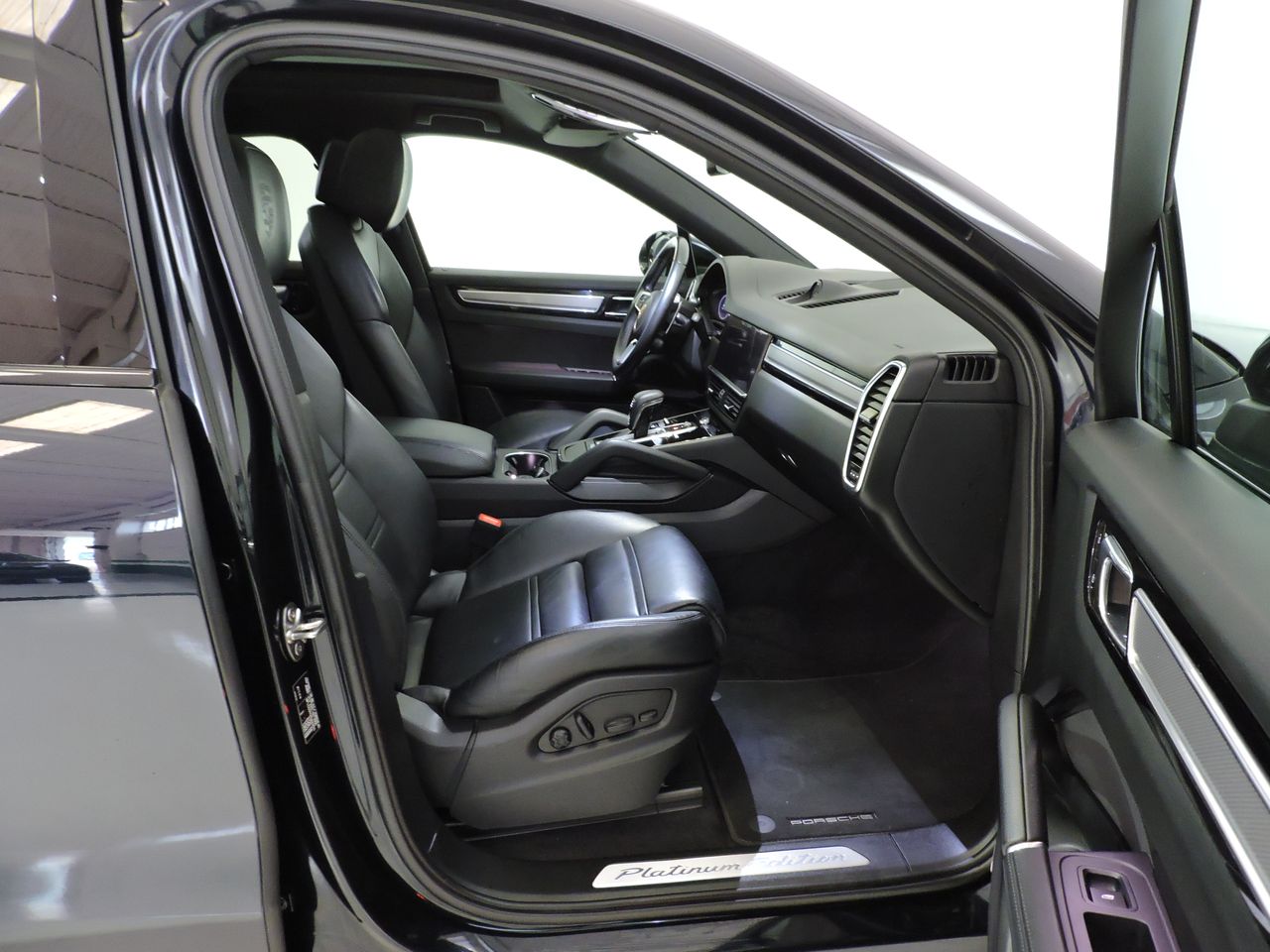 Porsche Cayenne CAYENNE COUPE  3.0 V6 PLATINUM EDITION - Foto 13