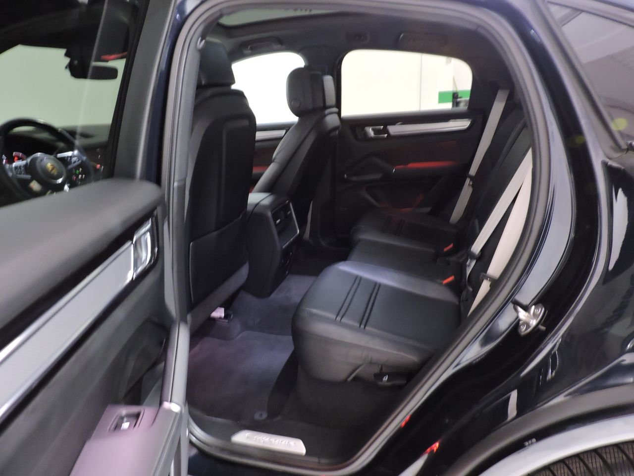 Porsche Cayenne CAYENNE COUPE  3.0 V6 PLATINUM EDITION - Foto 15