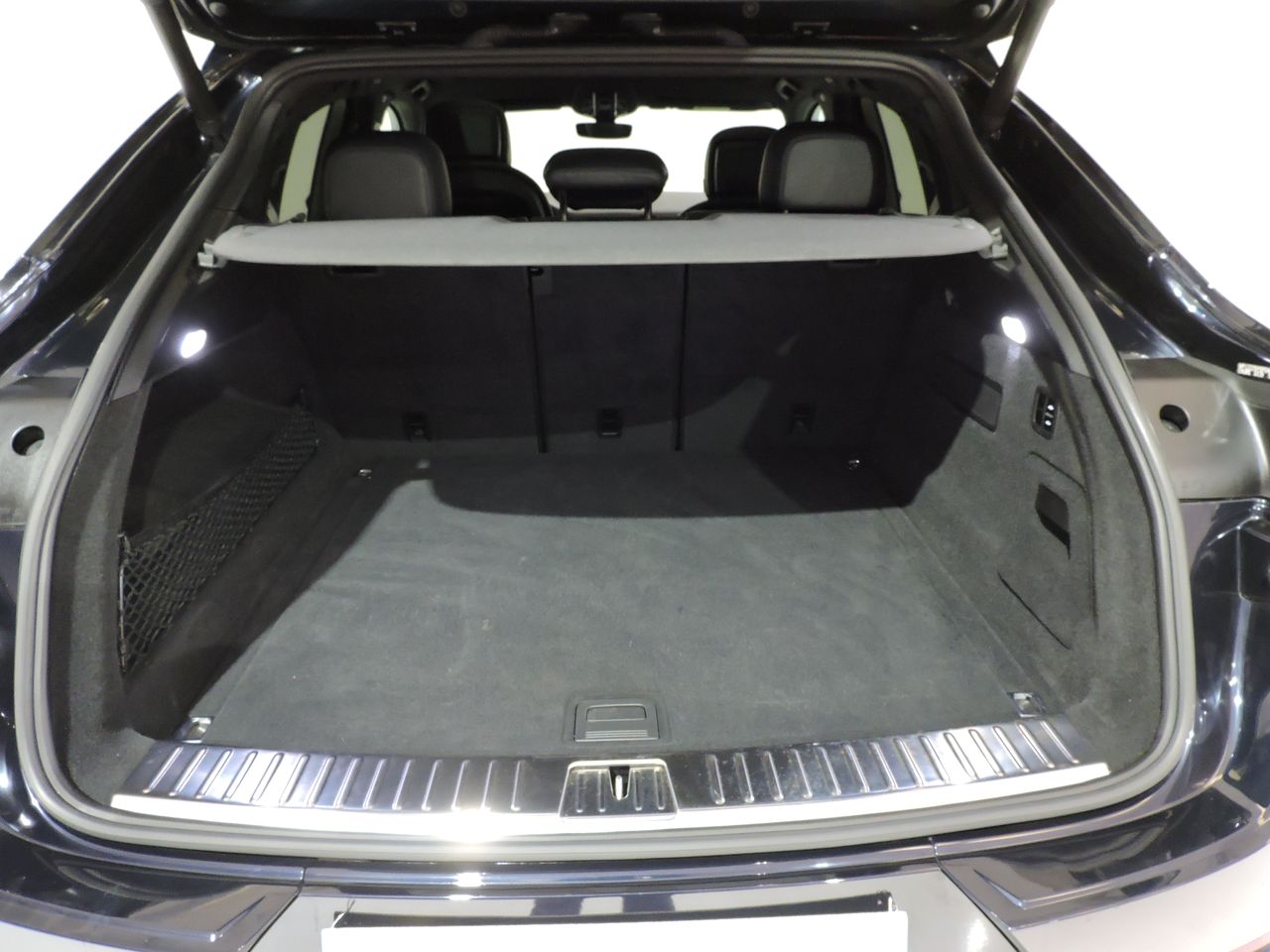 Porsche Cayenne CAYENNE COUPE  3.0 V6 PLATINUM EDITION - Foto 16