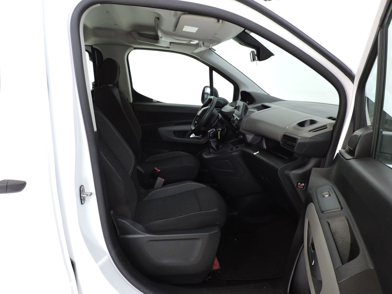 Peugeot Rifter RIFTER SWB DIESEL 1.5 BHDi 102 Std Active S&S 5p - Foto 10