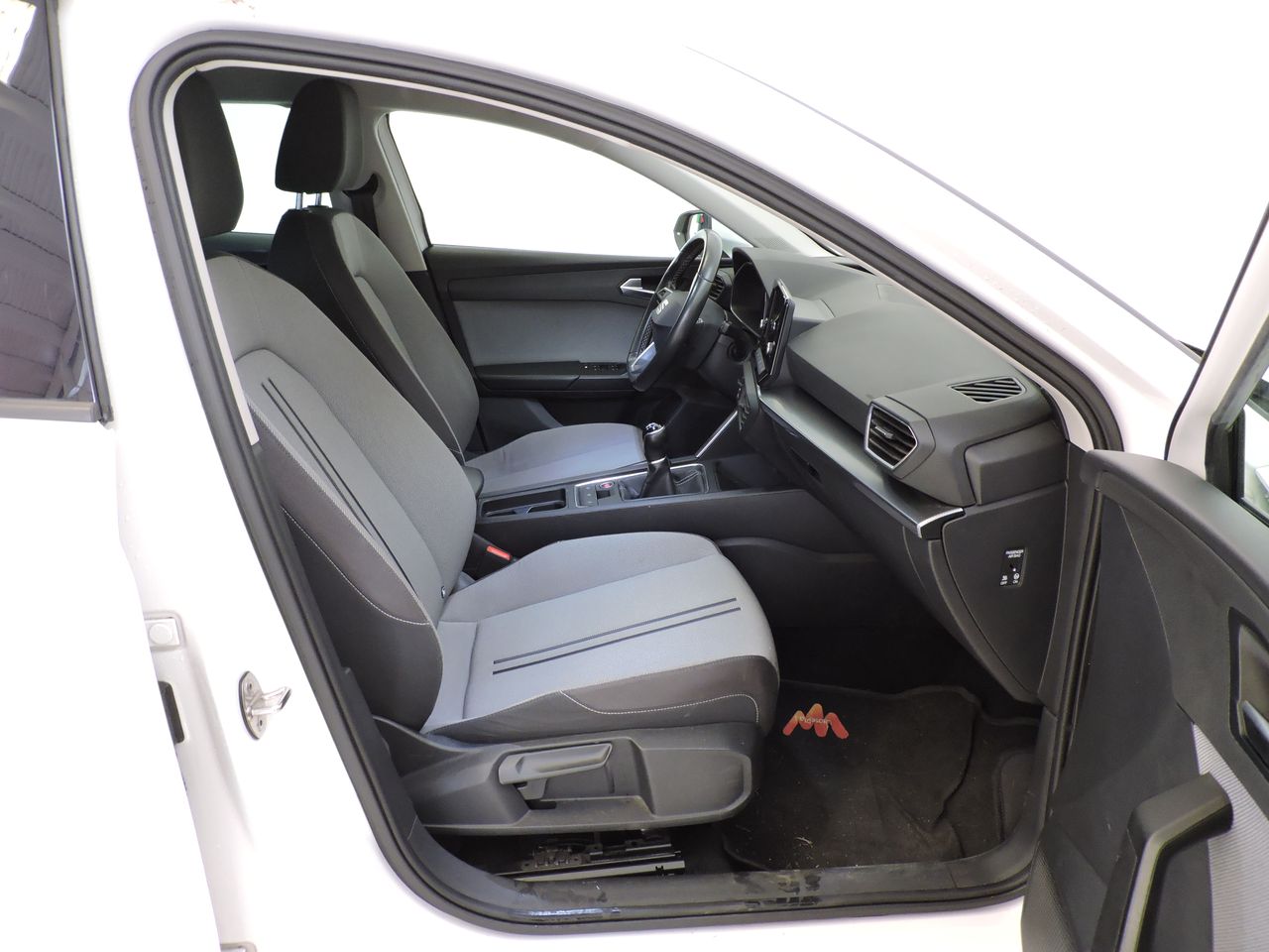 Seat Leon LEON 2.0 TDI 115CV S&S Style Go - Foto 10