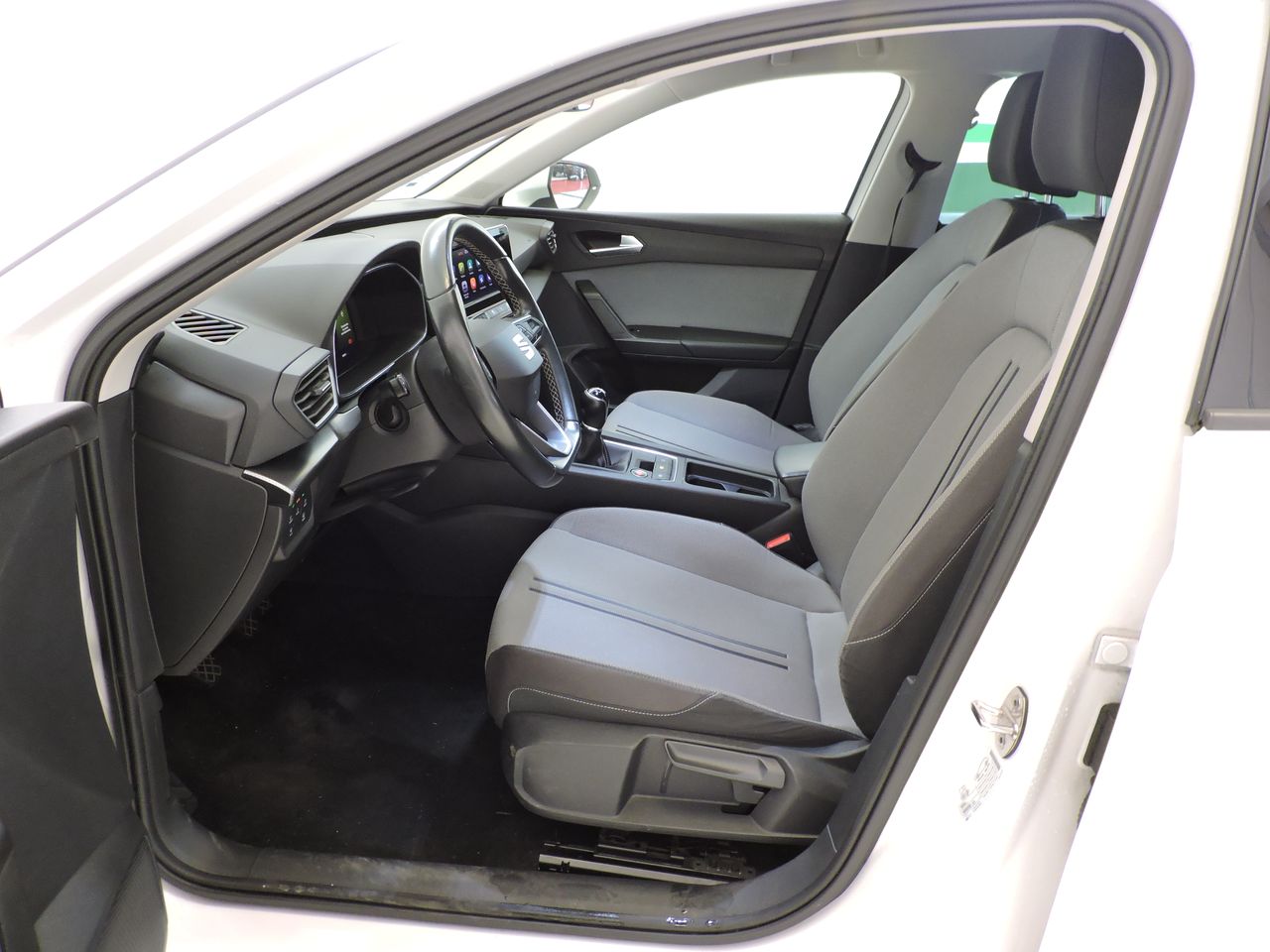 Seat Leon LEON 2.0 TDI 115CV S&S Style Go - Foto 9