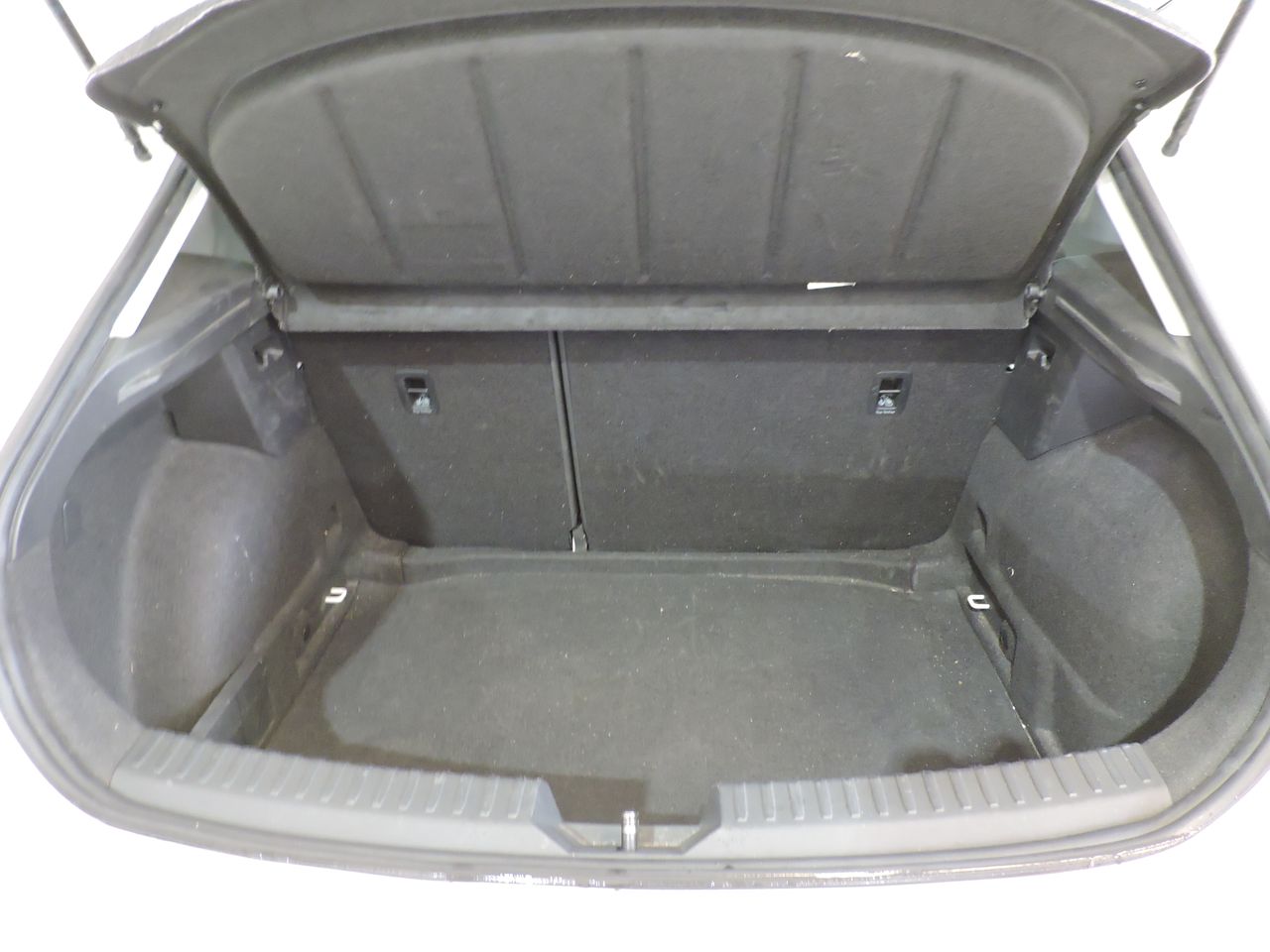 Seat Leon LEON 2.0 TDI 115CV S&S Style Go - Foto 15