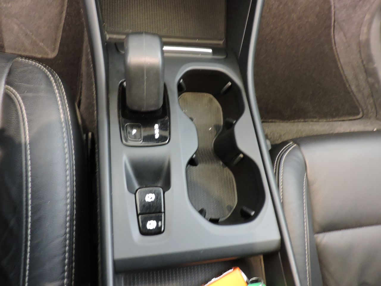 Volvo XC40 T4 RECHARGE GEARTRONIC INSCRIPTION EXPRESSION 5P - Foto 13