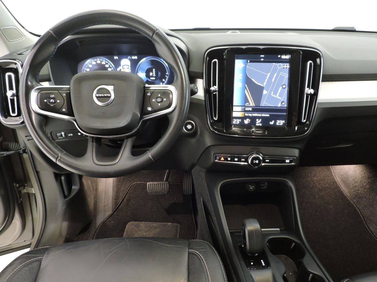 Volvo XC40 T4 RECHARGE GEARTRONIC INSCRIPTION EXPRESSION 5P - Foto 8