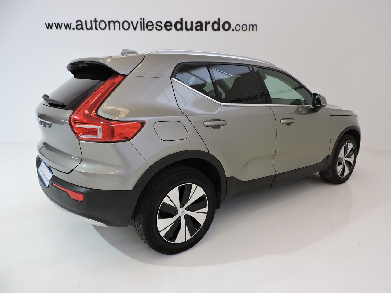 Volvo XC40 T4 RECHARGE GEARTRONIC INSCRIPTION EXPRESSION 5P - Foto 5