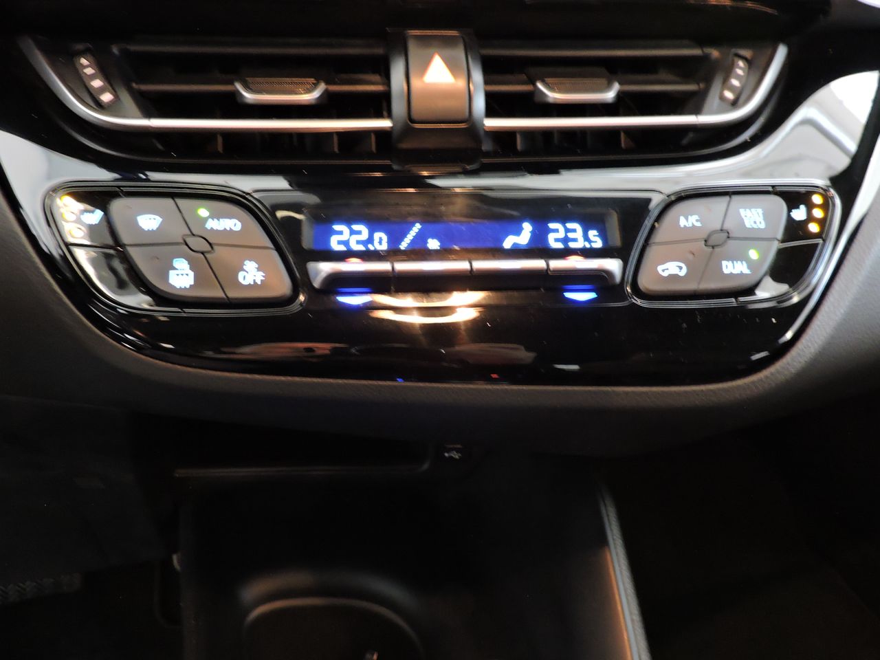 Toyota C-HR 1.8H (122CV) E-CVT BUSINESS - Foto 12