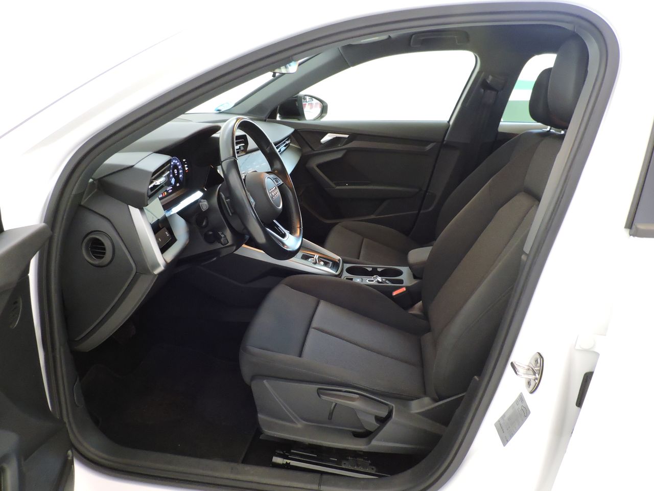 Audi A3 Sportback 30 TFSI 81kW (110CV) S tronic - Foto 9