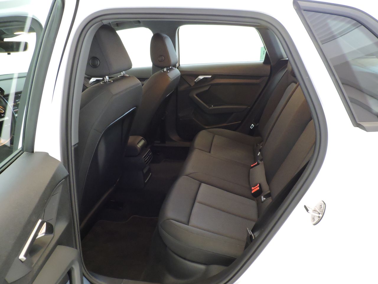 Audi A3 Sportback 30 TFSI 81kW (110CV) S tronic - Foto 11