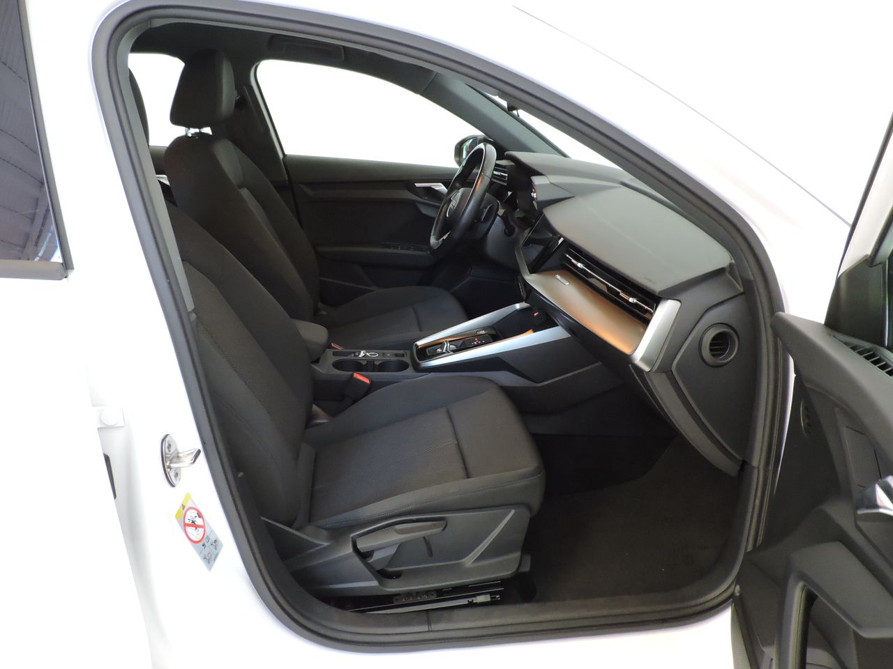 Audi A3 Sportback 30 TFSI 81kW (110CV) S tronic - Foto 10