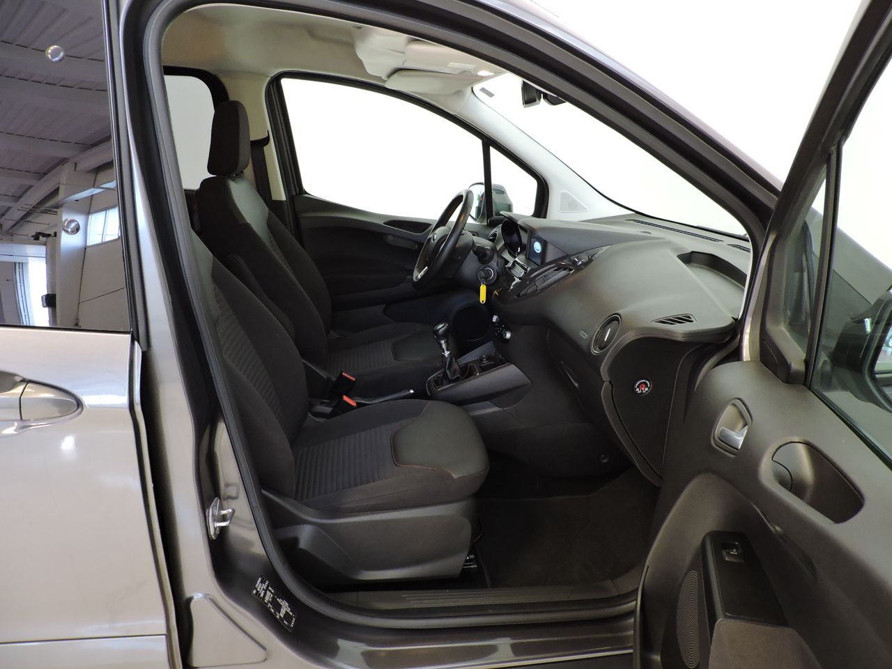 Ford Tourneo Courier Sport 1.0 EcoBoost 74 kW (100 CV) - Foto 10