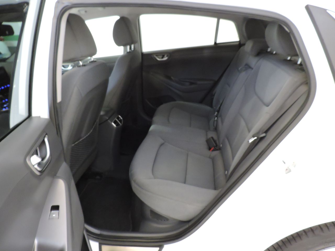 Hyundai IONIQ Híbrido 1.6 GDI 104 kW (141 CV) DCT Tecno - Foto 11