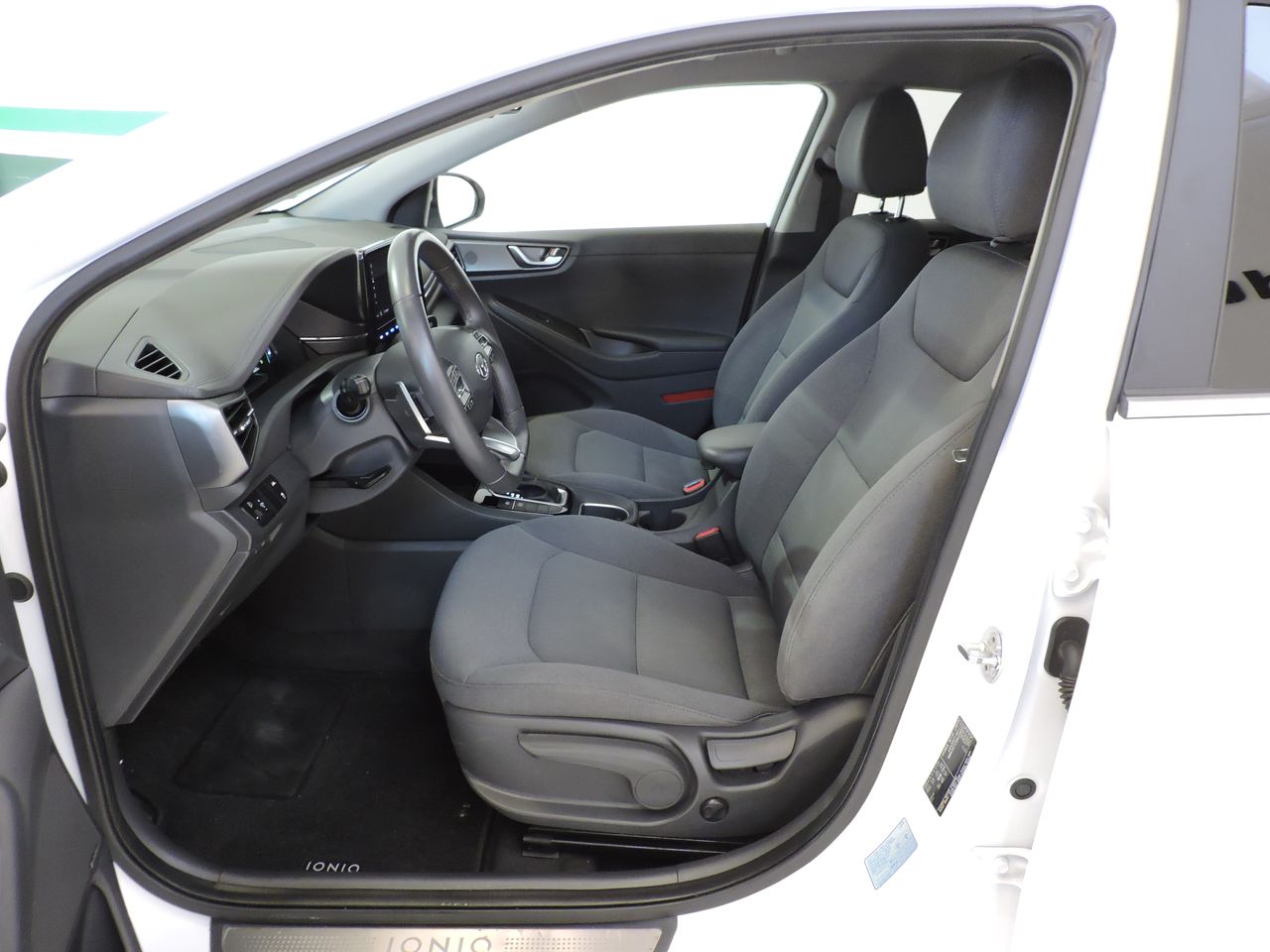 Hyundai IONIQ Híbrido 1.6 GDI 104 kW (141 CV) DCT Tecno - Foto 9