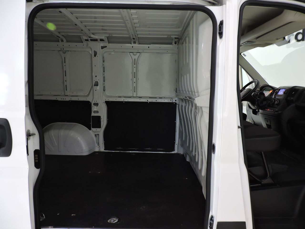 Peugeot Boxer BOXER FURGON 2.2BLUEHDI L1H1 S&S - Foto 12