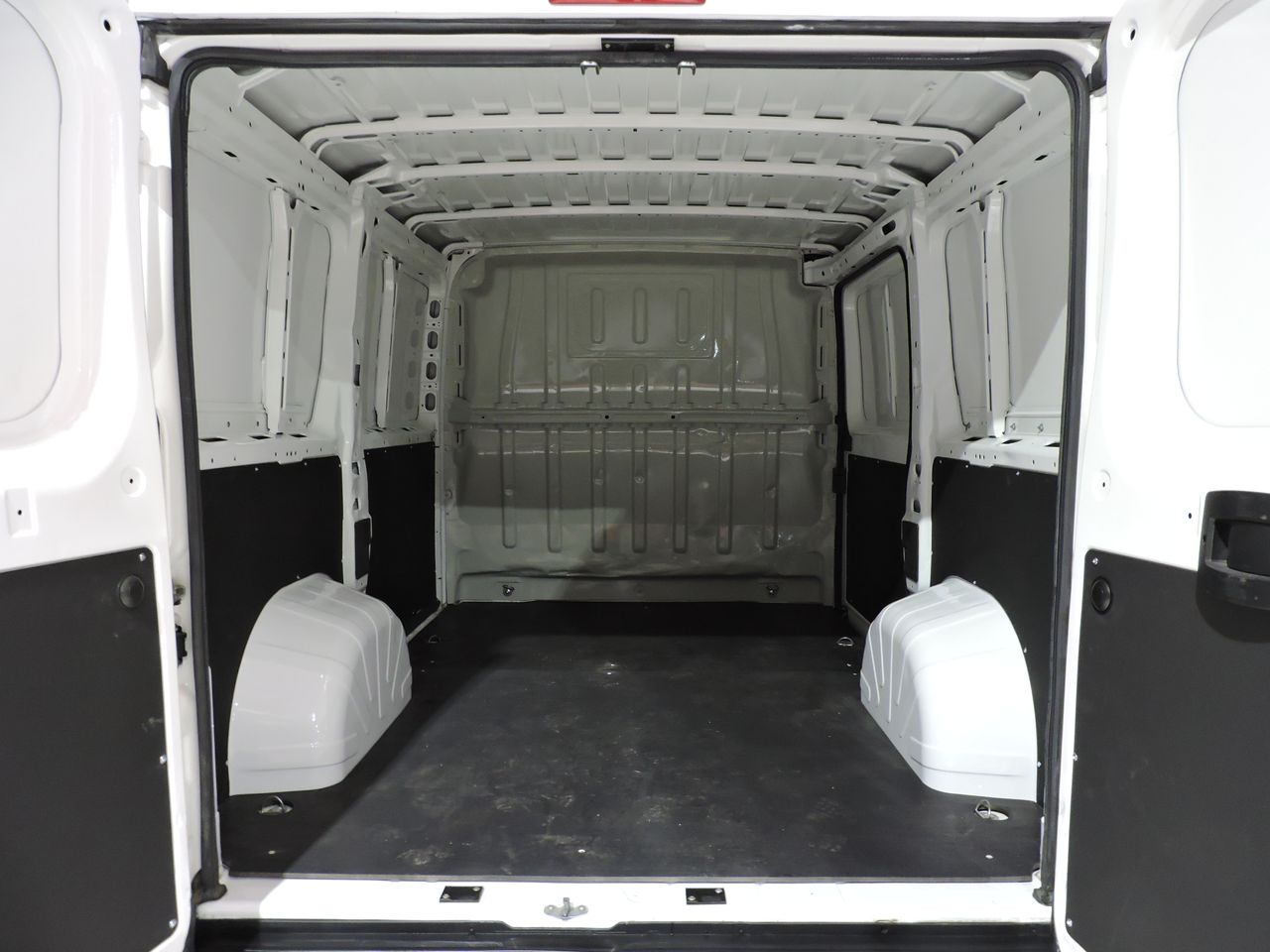 Peugeot Boxer BOXER FURGON 2.2BLUEHDI L1H1 S&S - Foto 13