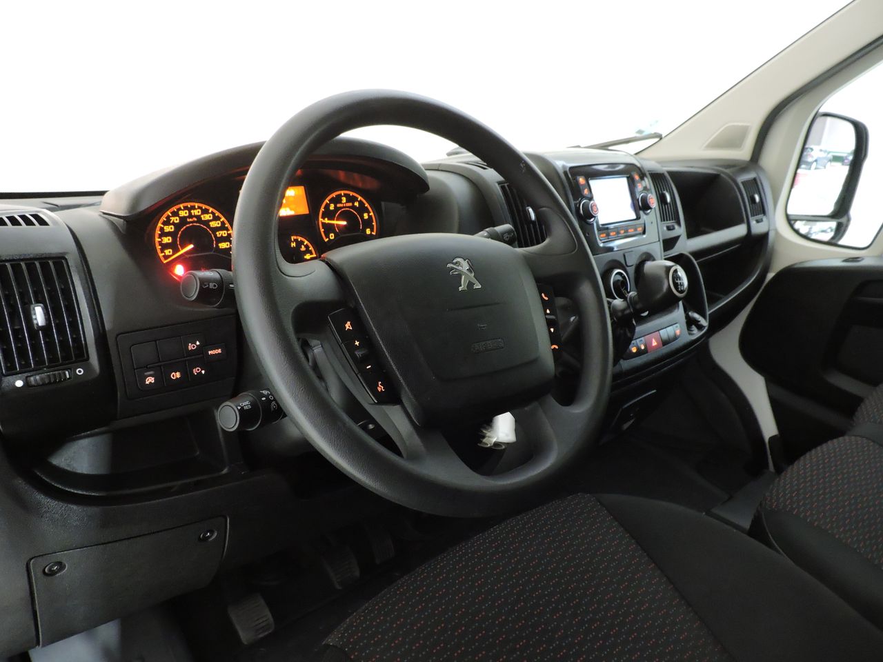 Peugeot Boxer BOXER FURGON 2.2BLUEHDI L1H1 S&S - Foto 10