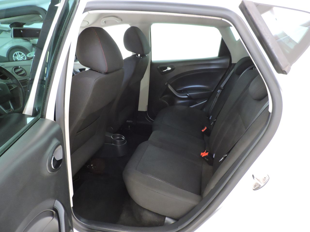 Seat Ibiza 5p 1.2 TSI 105 CV FR - Foto 11