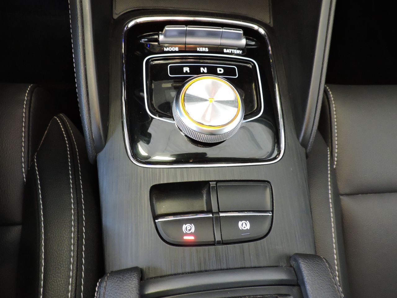 MG ZS EV Luxury - Foto 14