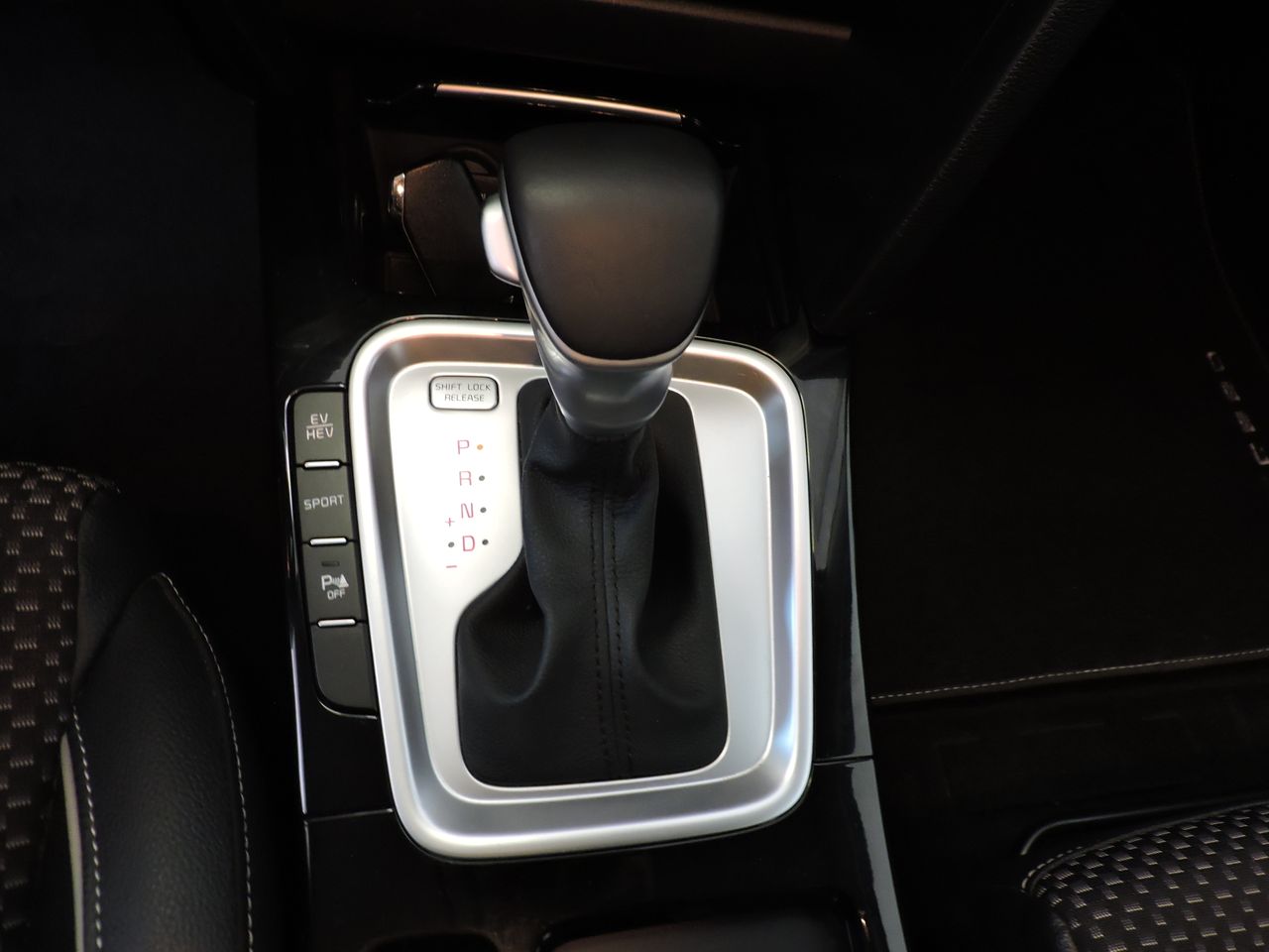 Kia XCeed 1.6 GDi PHEV 104kW (141CV) eDrive - Foto 10