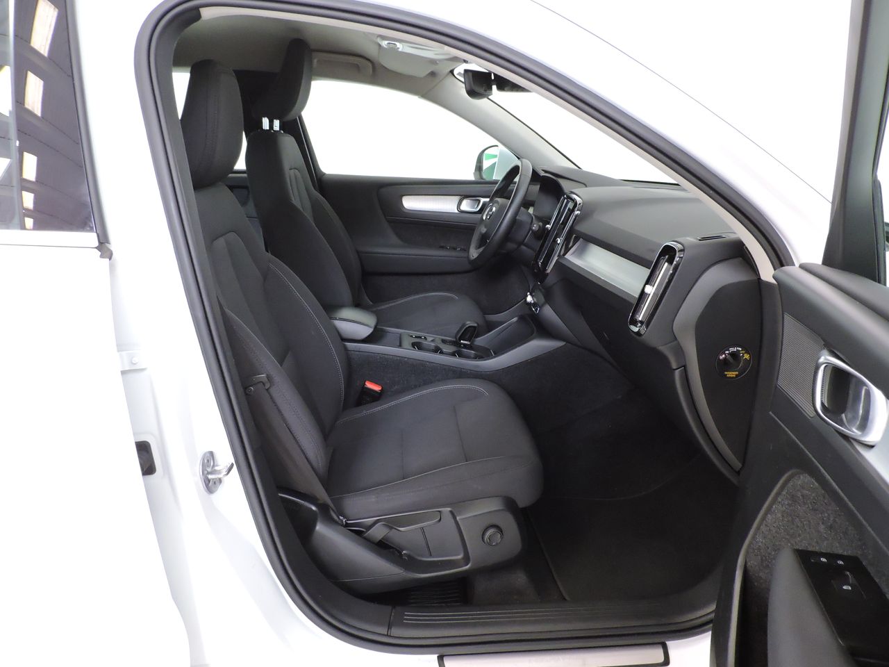 Volvo XC40 1.5 T4 PHEV 129CV INSCRIPTION EXPRESSION 5P - Foto 14