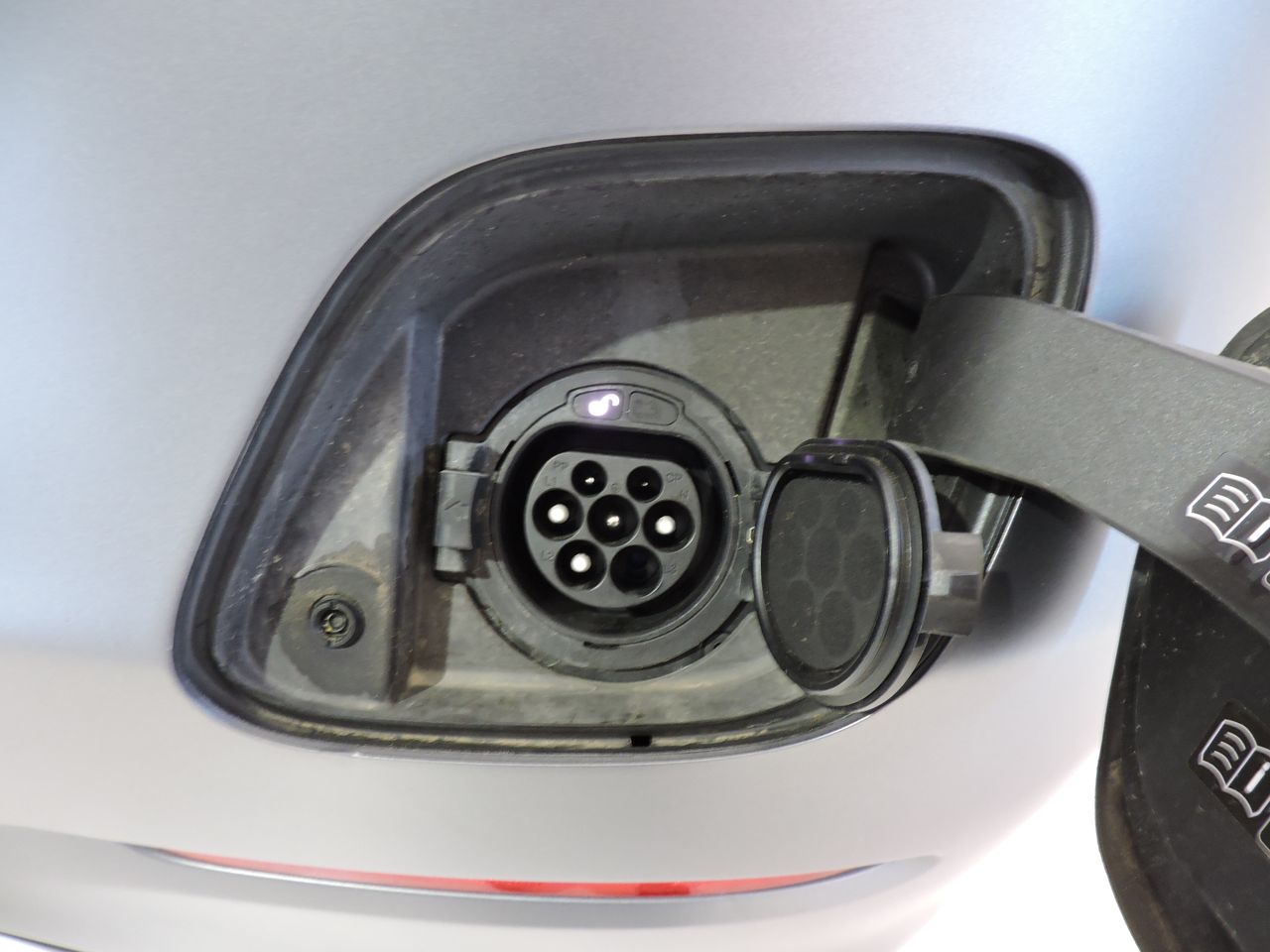 Mercedes GLC Coupé GLC COUPÉ 300 E 4MATIC EQ-POWER BUSINESS AUTO. - Foto 17