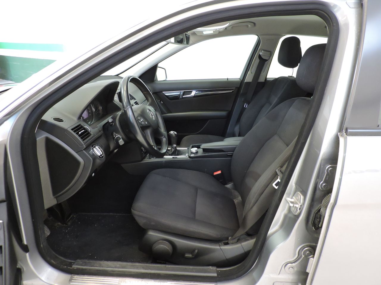 Mercedes Clase C C 180 K BlueEFFICIENCY Berlina - Foto 9