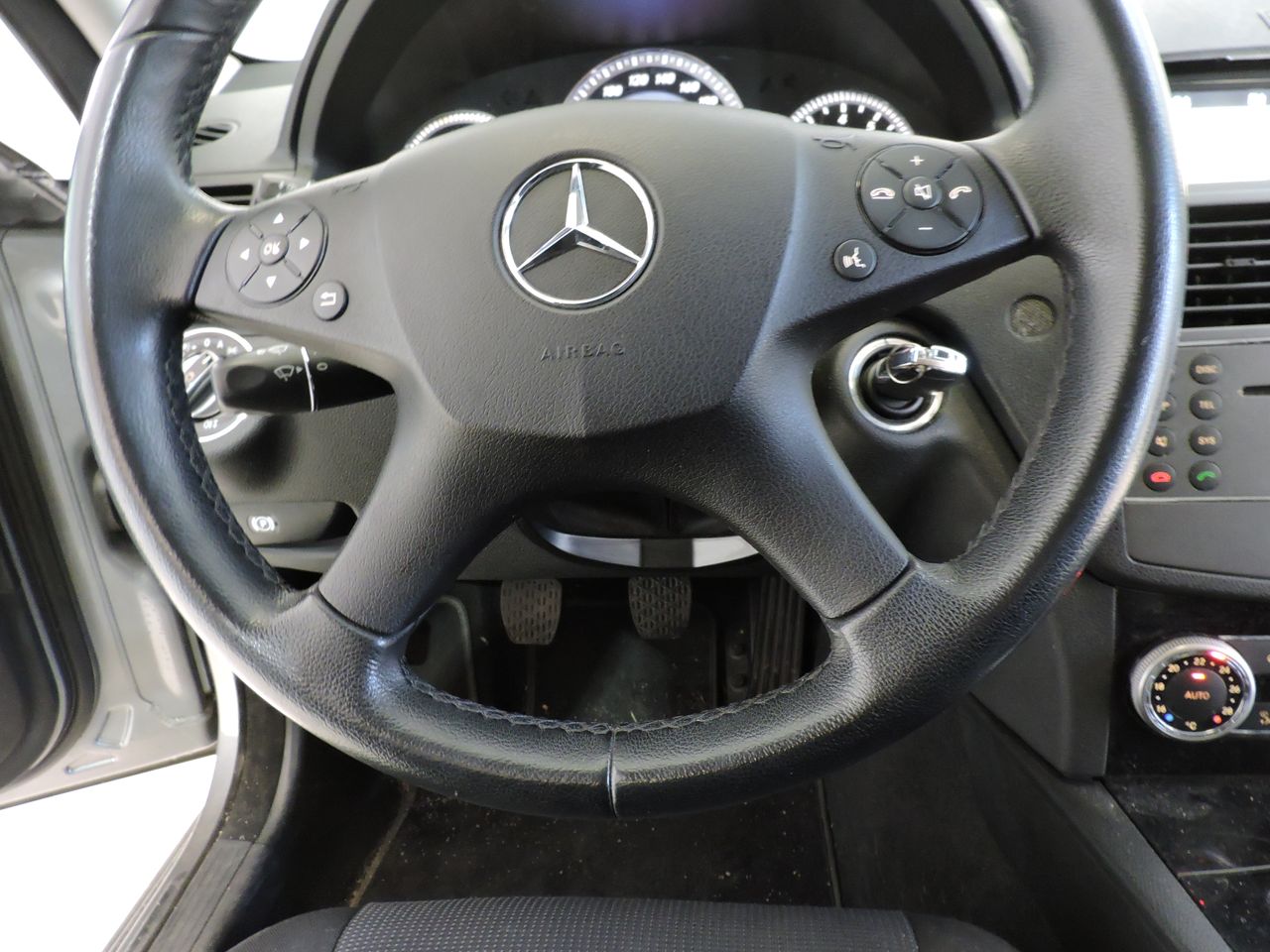 Mercedes Clase C C 180 K BlueEFFICIENCY Berlina - Foto 12