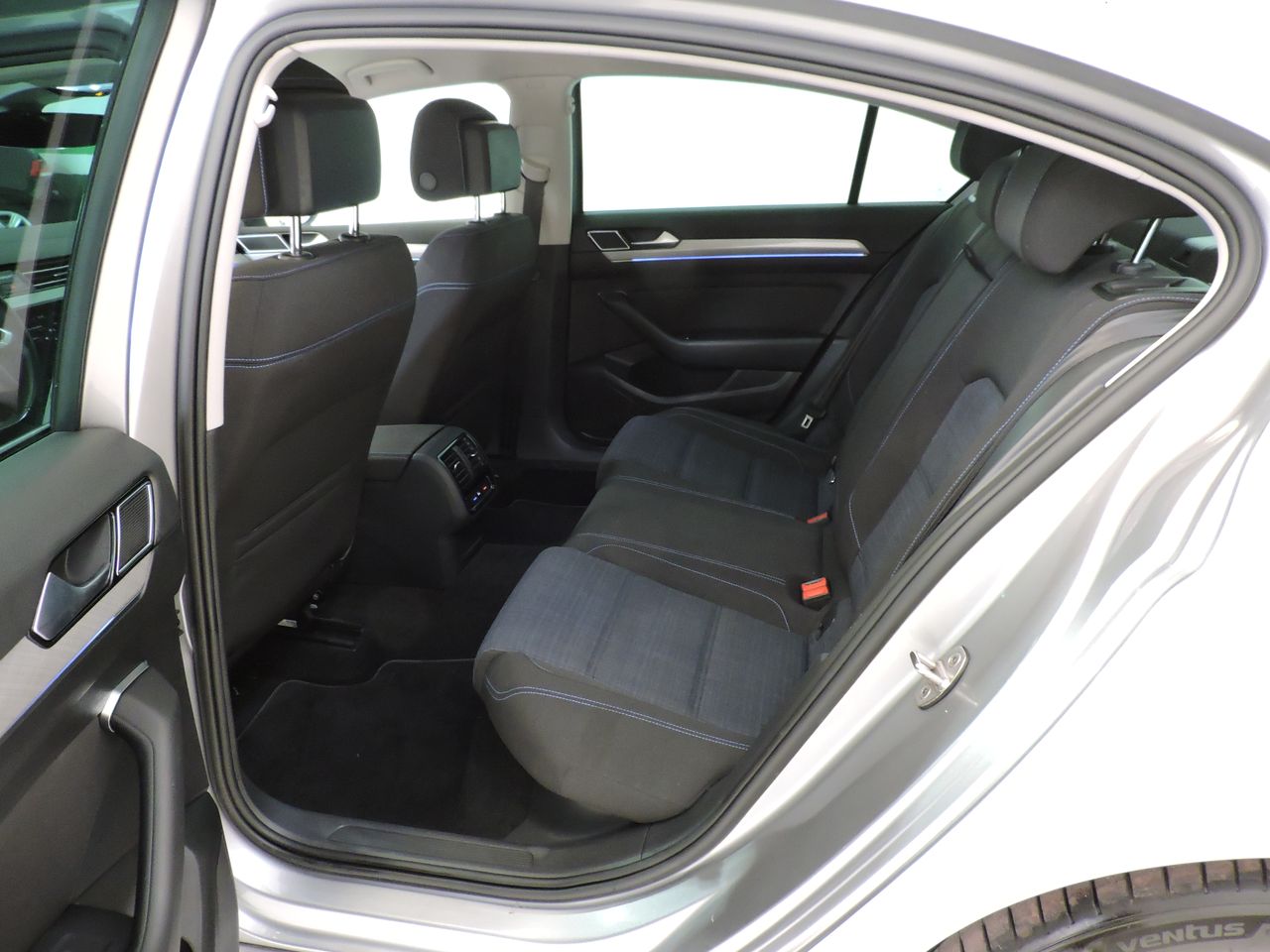 Volkswagen Passat 1.4 TSI GTE Business DSG 4p - Foto 11