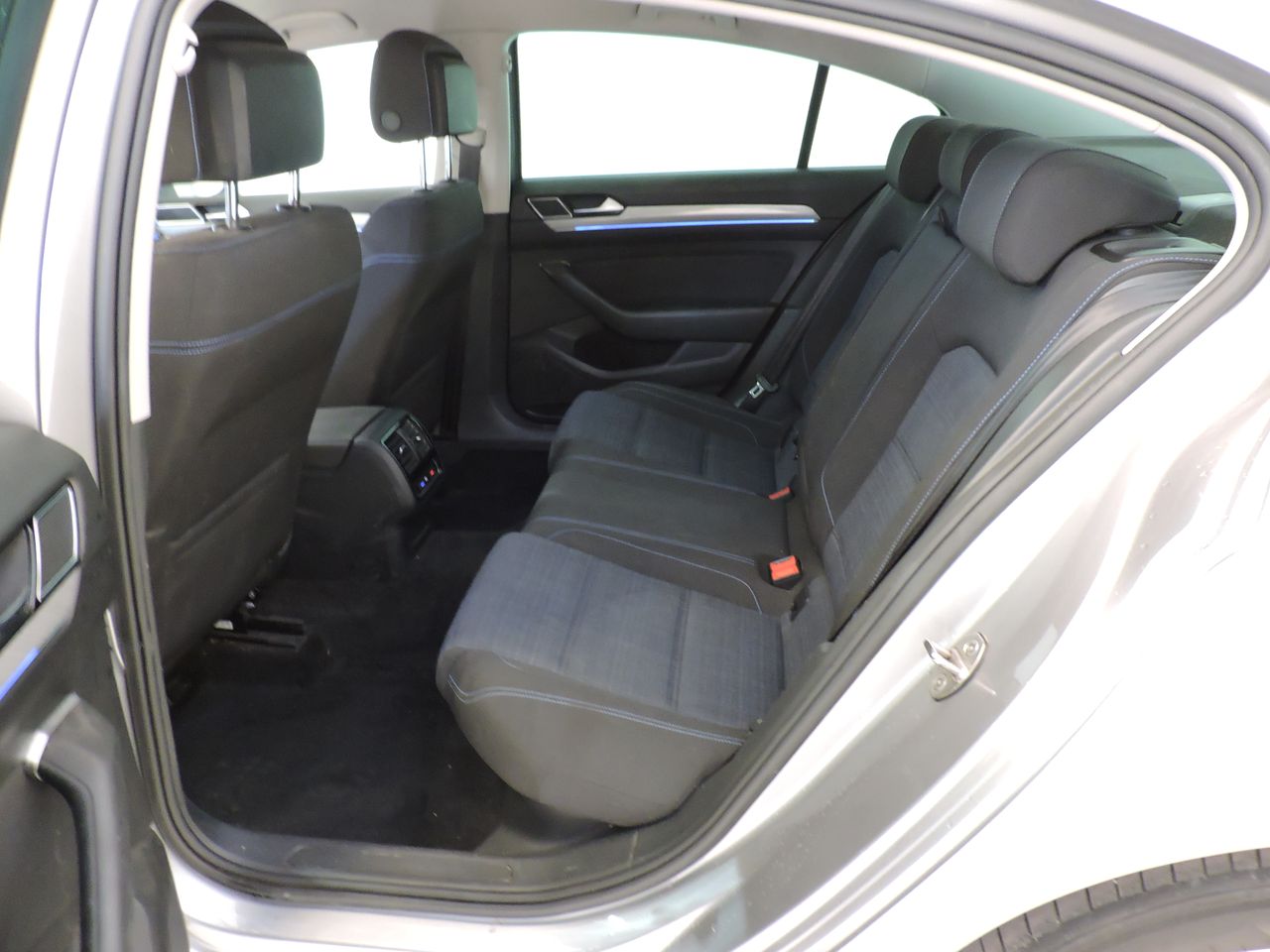 Volkswagen Passat 1.4 TSI GTE Business DSG 4p - Foto 11