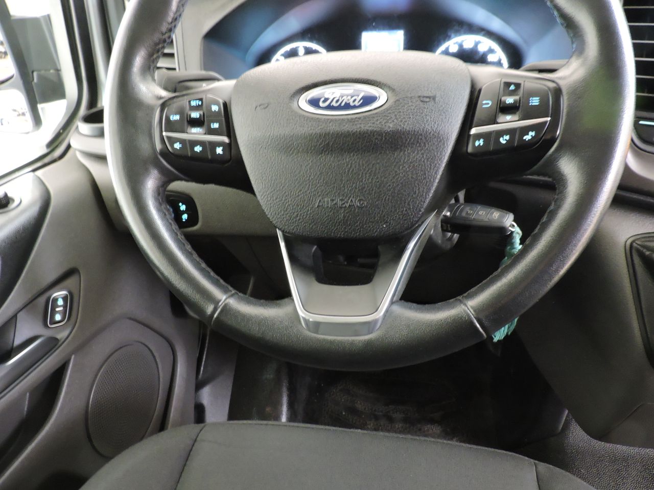 Ford Transit Custom Combi 320 L1 Trend 2.0 130CV9PLAZAS - Foto 12