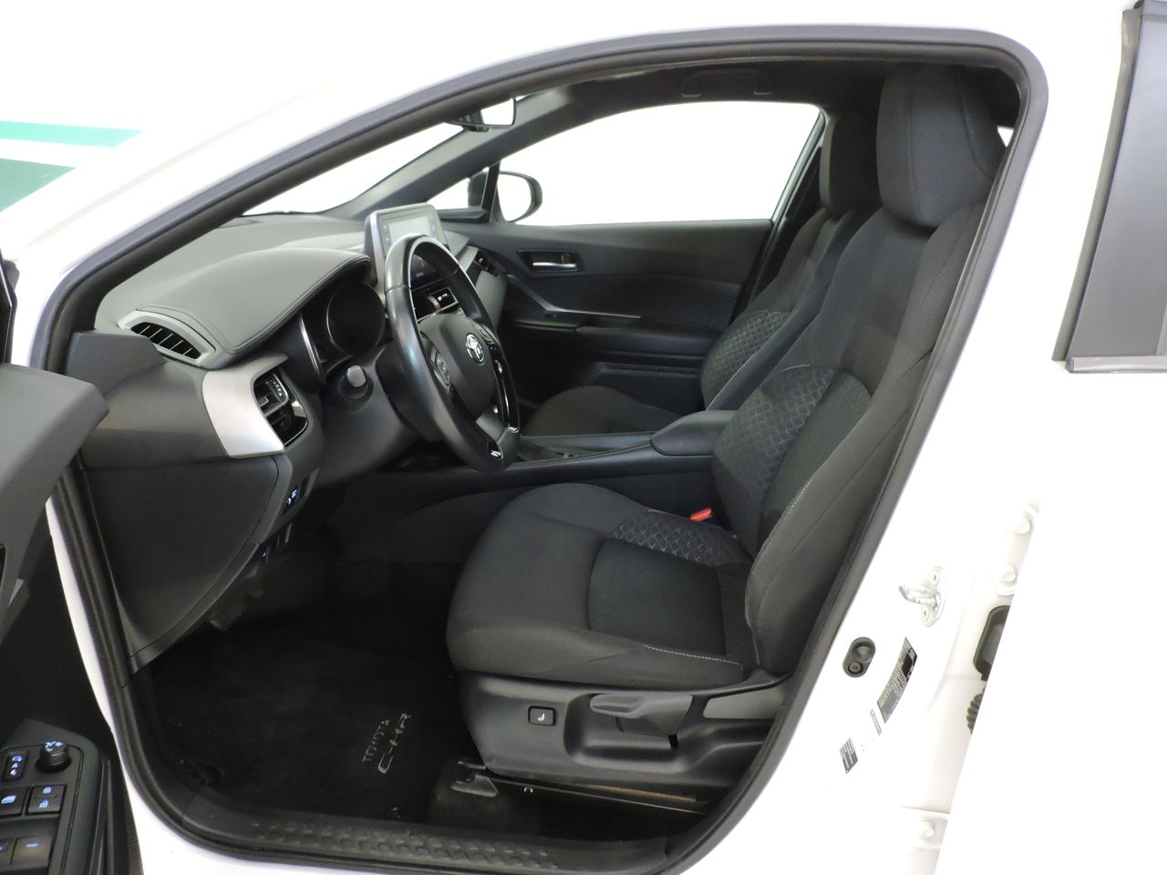 Toyota C-HR SUV 1.8H (122CV) E-CVT BUSINESS - Foto 9