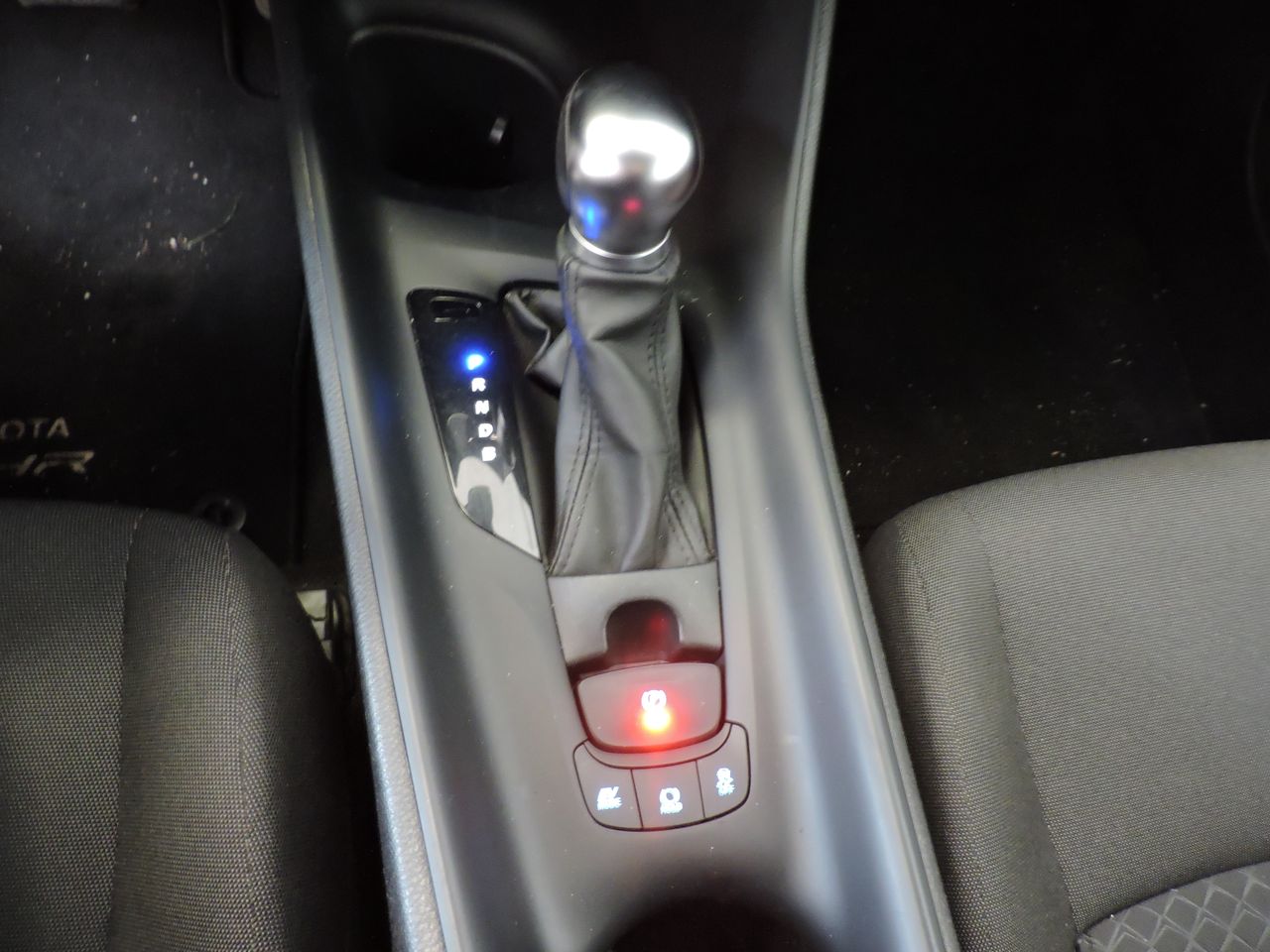 Toyota C-HR SUV 1.8H (122CV) E-CVT BUSINESS - Foto 12