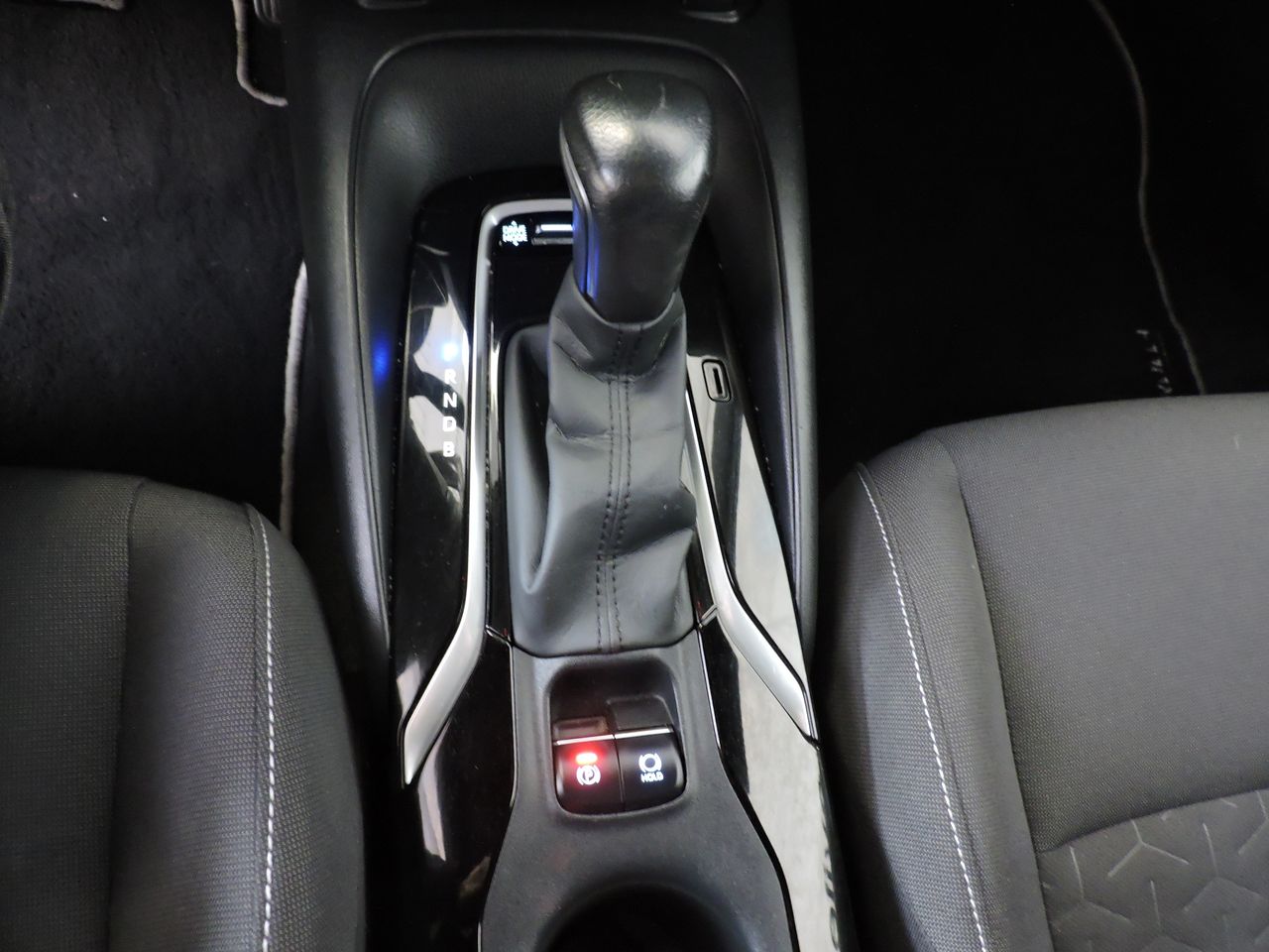 Toyota Corolla Hybride 122h Dynamic Business Beyond Zer - Foto 13