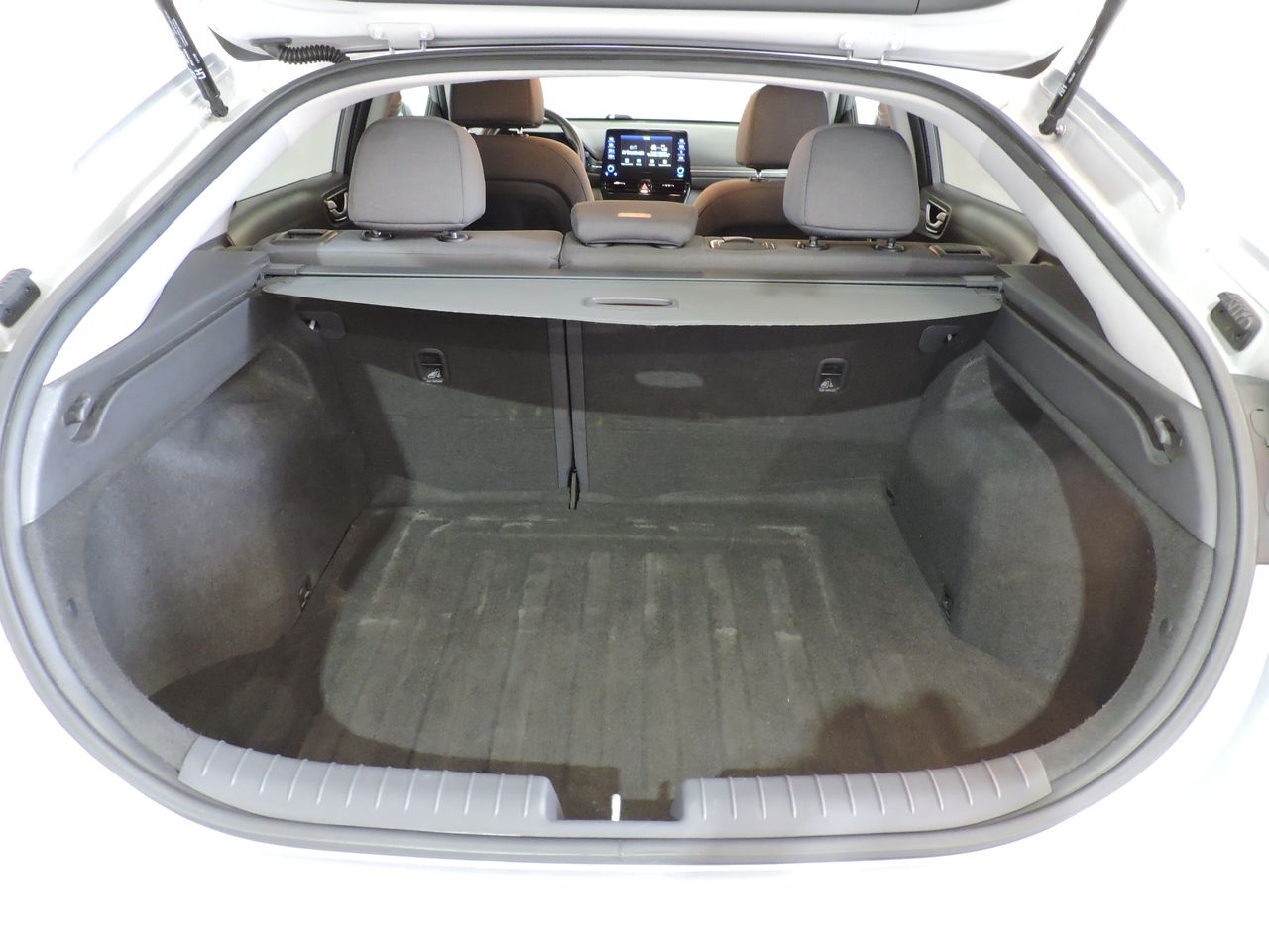 Hyundai IONIQ Híbrido 1.6 GDI 104 kW (141 CV) DCT Klass - Foto 16