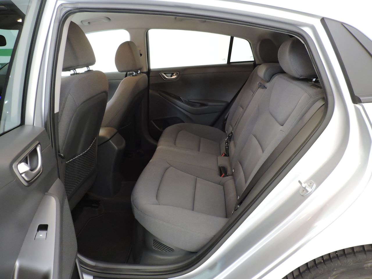 Hyundai IONIQ Híbrido 1.6 GDI 104 kW (141 CV) DCT Klass - Foto 11