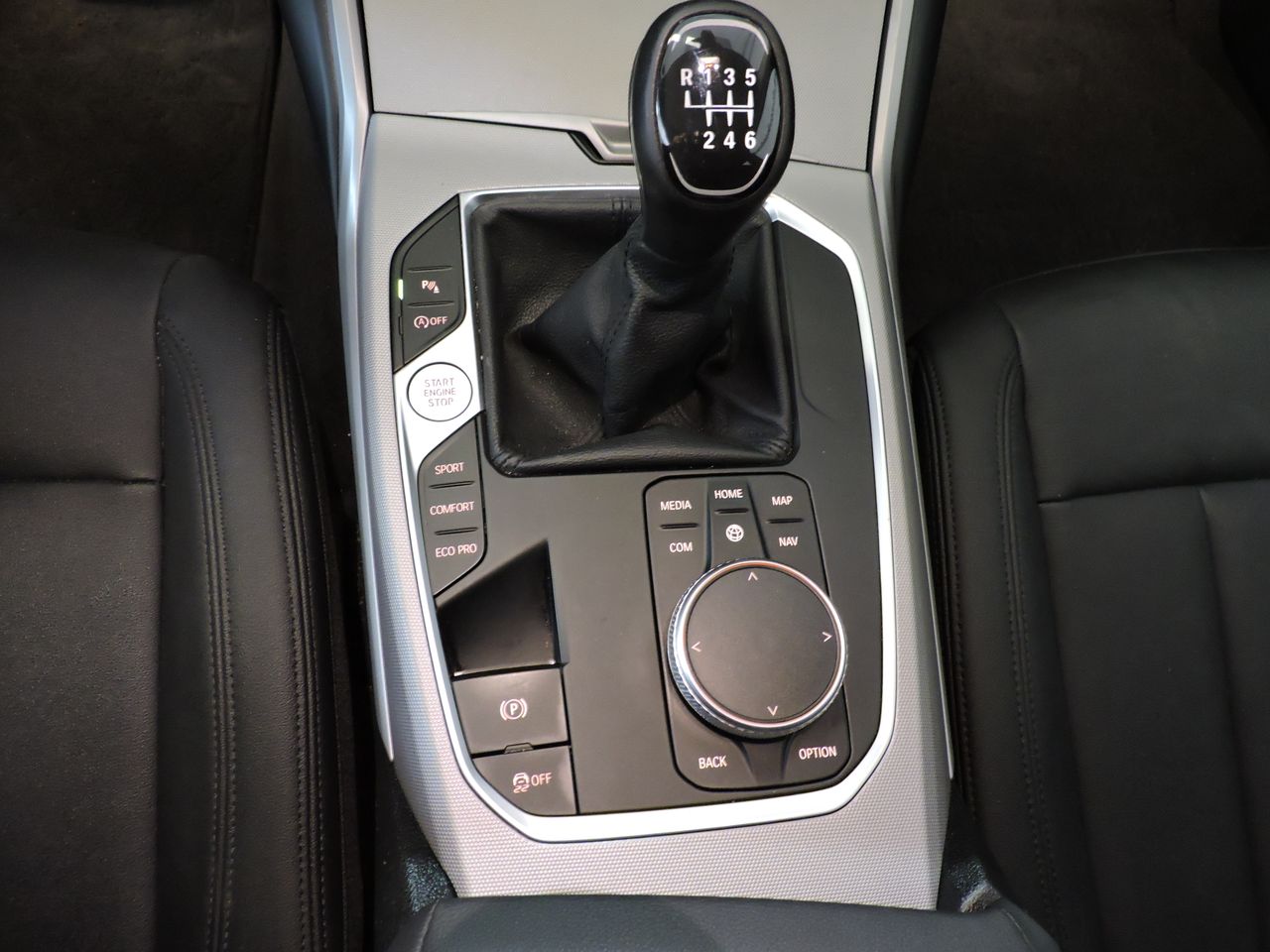 BMW Serie 3 318d - Foto 13