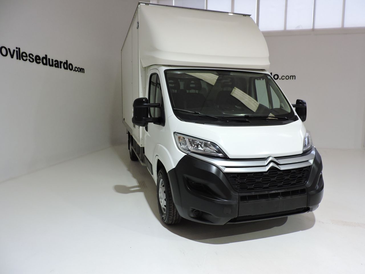 Citroën Jumper Chassis cab 4-35 L4 BlueHDi 140 S&S BVM6 Control - Foto 4