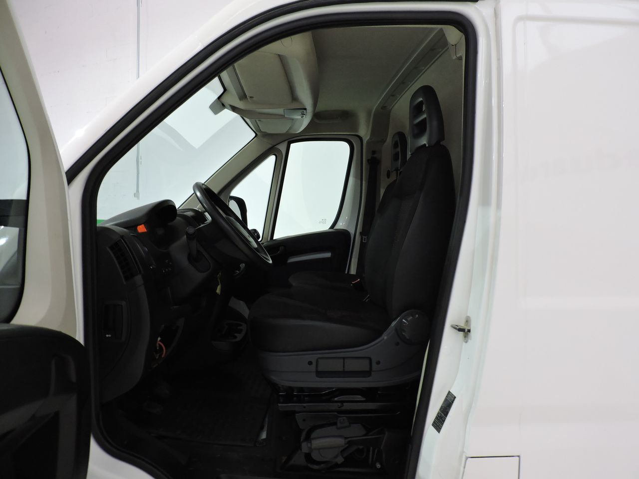 Peugeot Boxer BOXER FG 330 L1H1 PRO BLUEHDI 140 START&STOP HDI - Foto 9