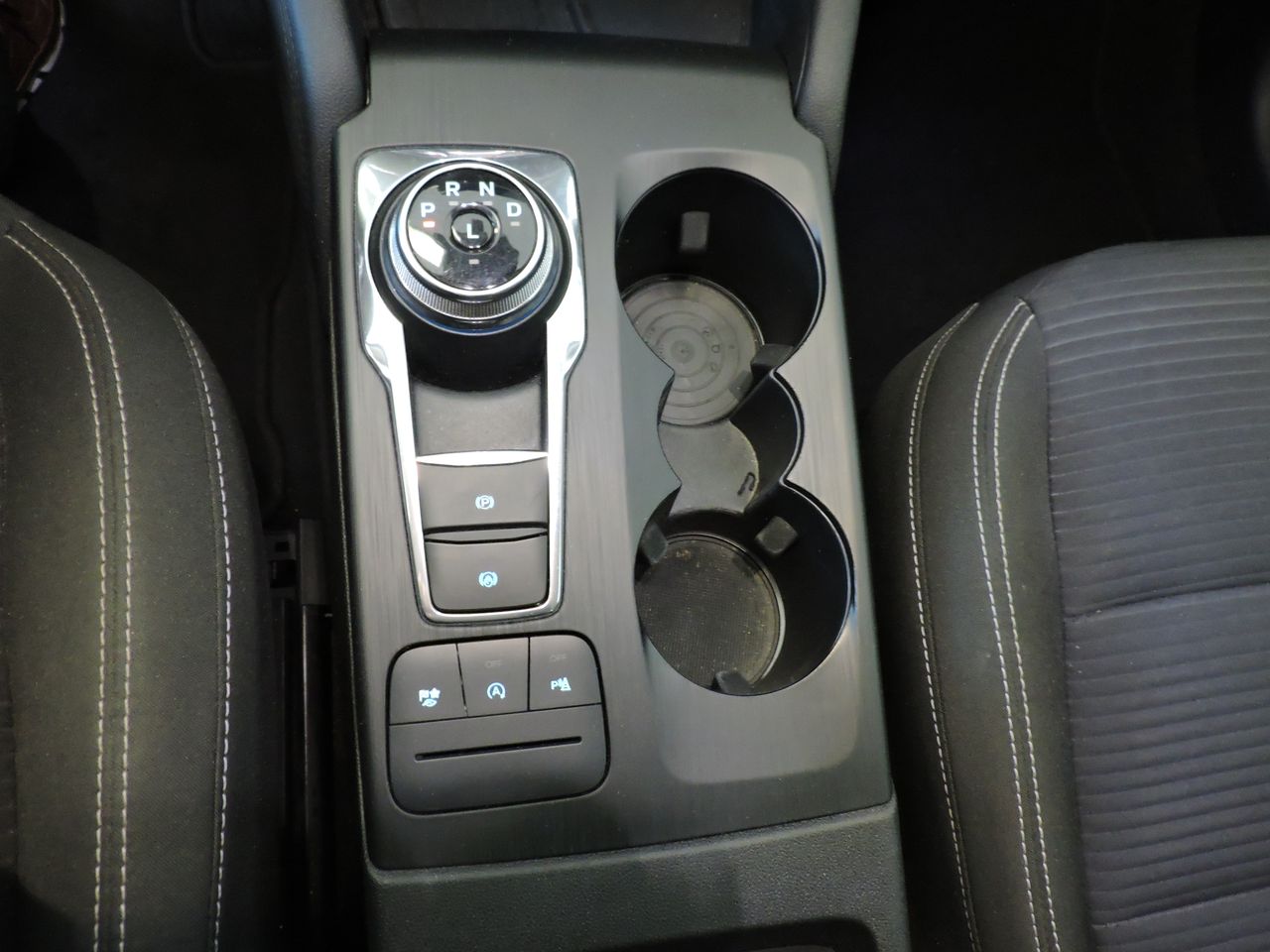 Ford Kuga 1.5 ECOBLUE 120CV 2WD TITANIUM BUS. AUTO - Foto 15