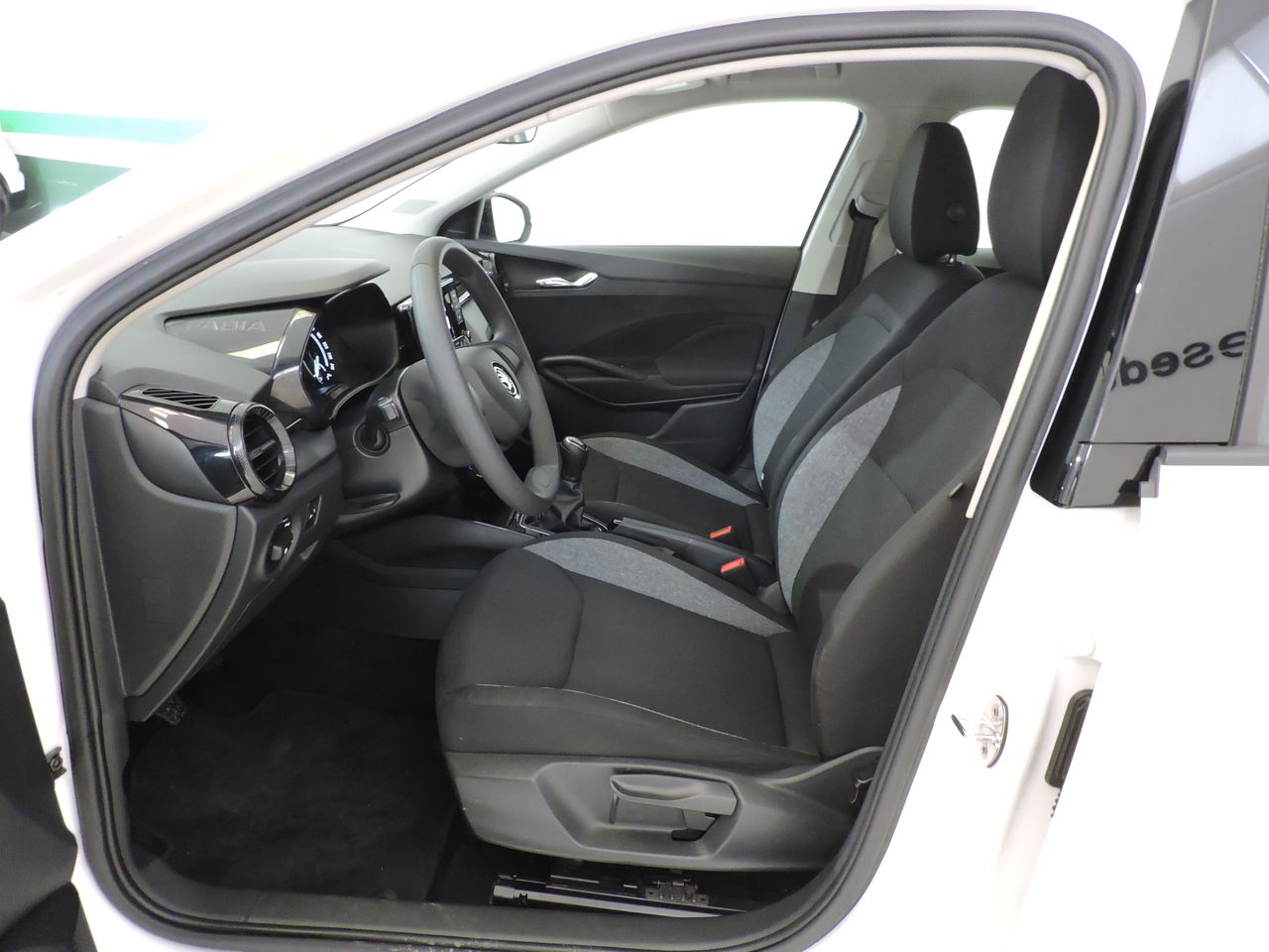 Skoda Fabia  Fabia Active 1.0 MPI 80CV - Foto 10