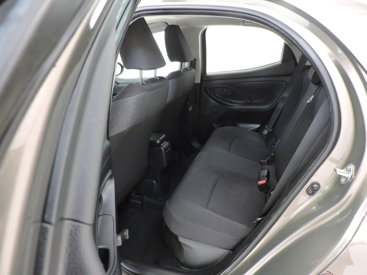 Toyota Yaris YARIS Berline Hybrid 116CV France Business Stage Academy - Foto 11