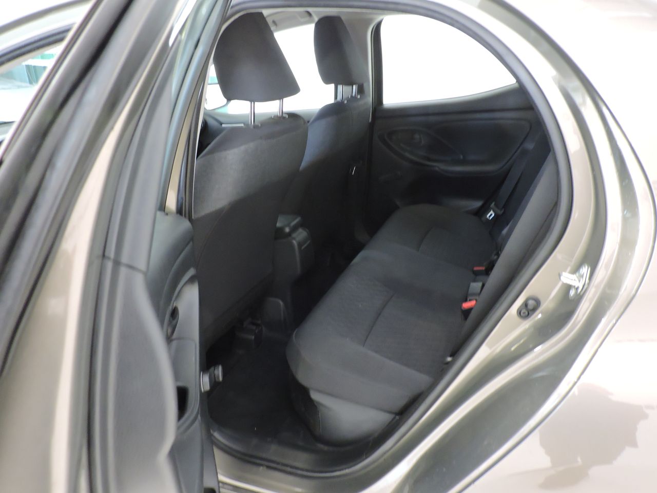 Toyota Yaris YARIS Berline Hybrid 116CV France Business Stage Academy - Foto 11